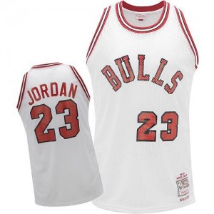 Maillots De Michael Jordan Bulls Mitchell and Ness Throwback Homme #23 Blanc