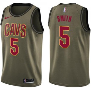 Maillot De J.R. Smith Cavaliers vert #5 Salute to Service Nike Homme