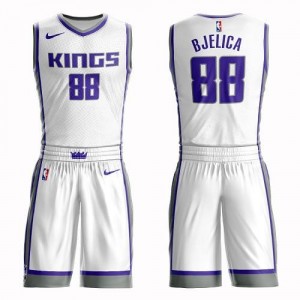 Nike NBA Maillot Bjelica Sacramento Kings Homme Suit Association Edition No.88 Blanc